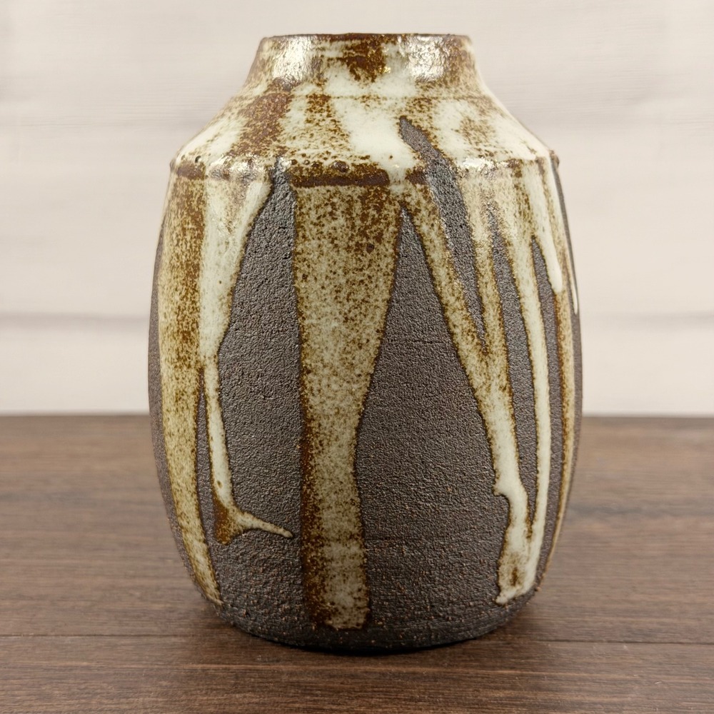 ESO ESTO Shannon Holt Studio Pottery Vase Portland Oregon Modern Ceramic